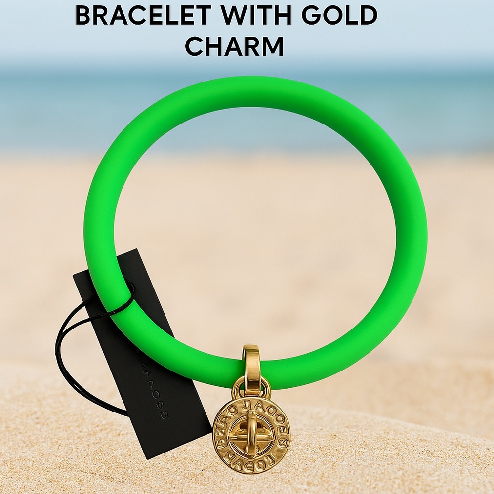 🎁Marc Jacobs Green Silicone Bracelet with Gold Charm 🫶🏻